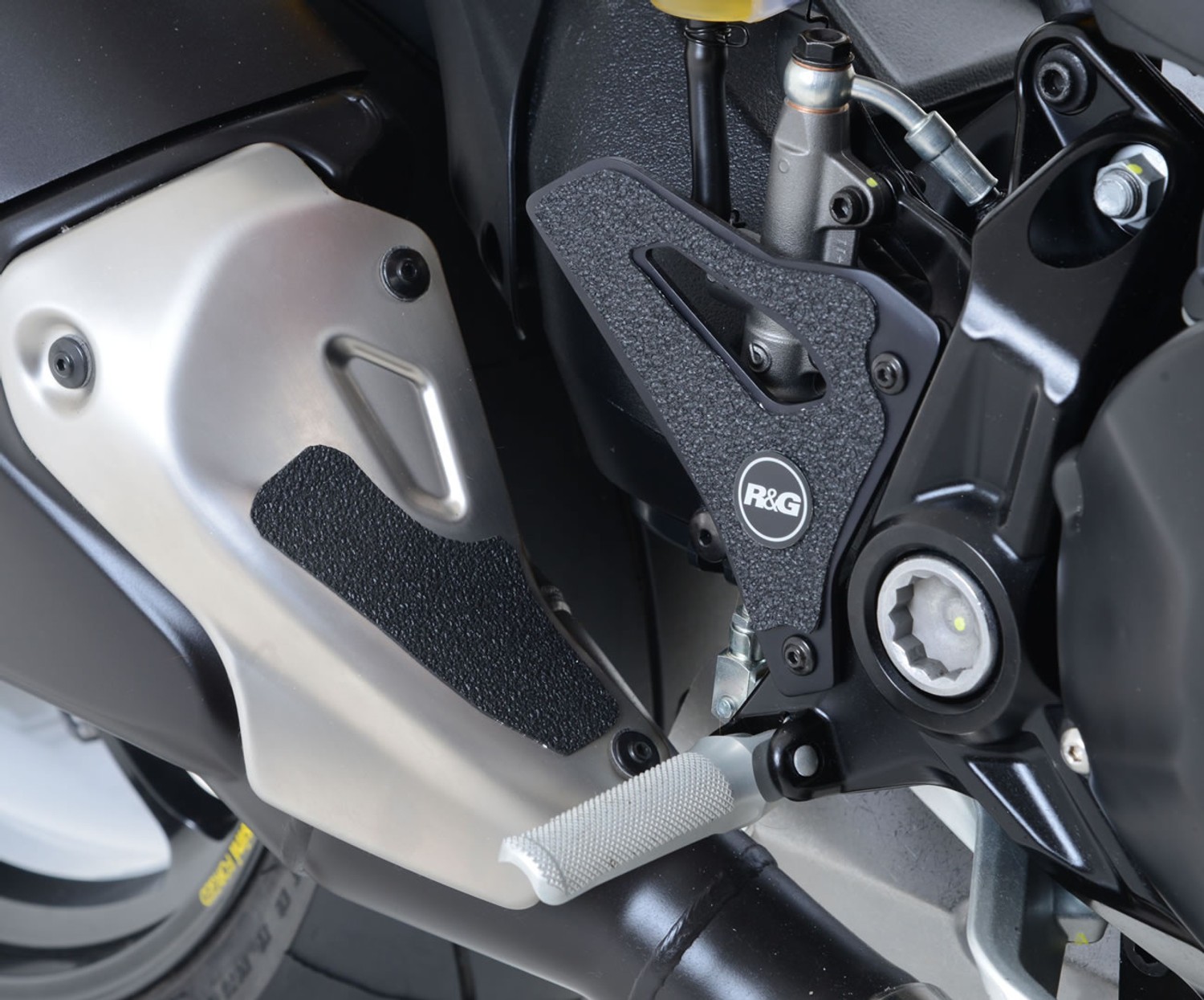 R&G Racing Boot Guard 4-Piece (heel plates and swingarm) for Ducati Monster 1200R '14-'22 R&G Racing Boot Guard 4-Piece (heel plates and swingarm) for Ducati Monster 1200R '14-'22